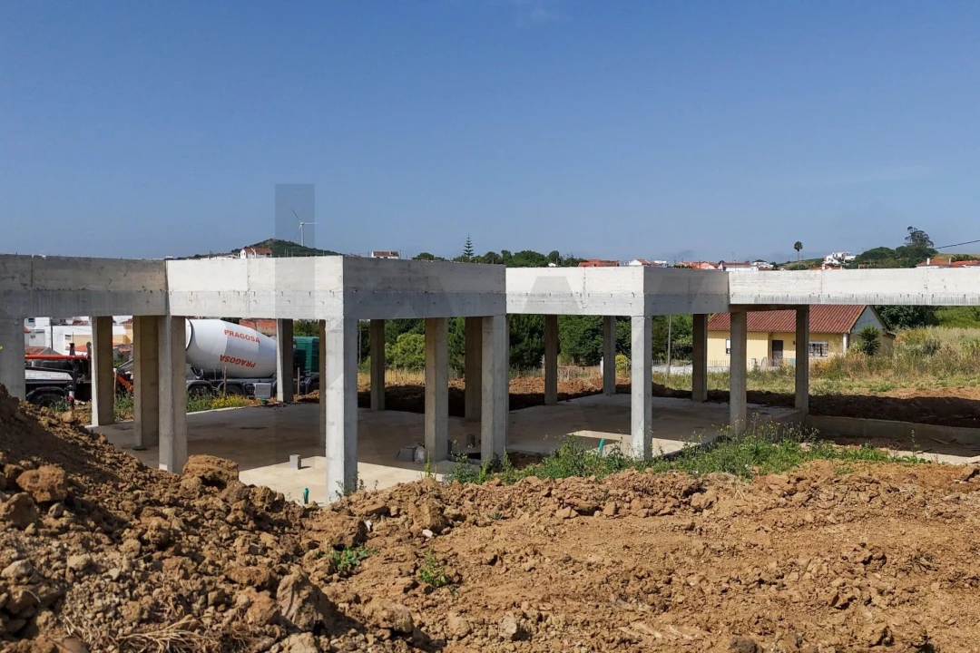 Moradia T3 para Venda em Santo Quintino Foto 14