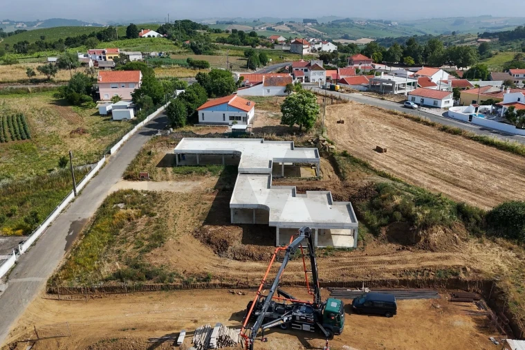 Moradia T3 para Venda em Santo Quintino Foto 21