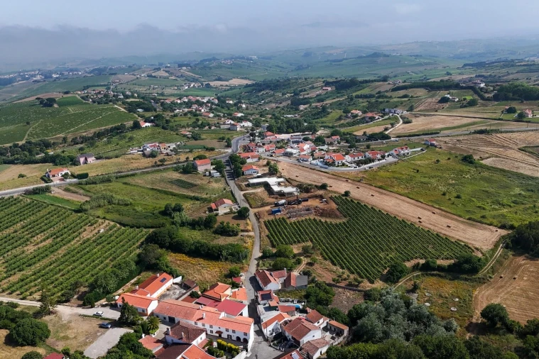 Moradia T3 para Venda em Santo Quintino Foto 29