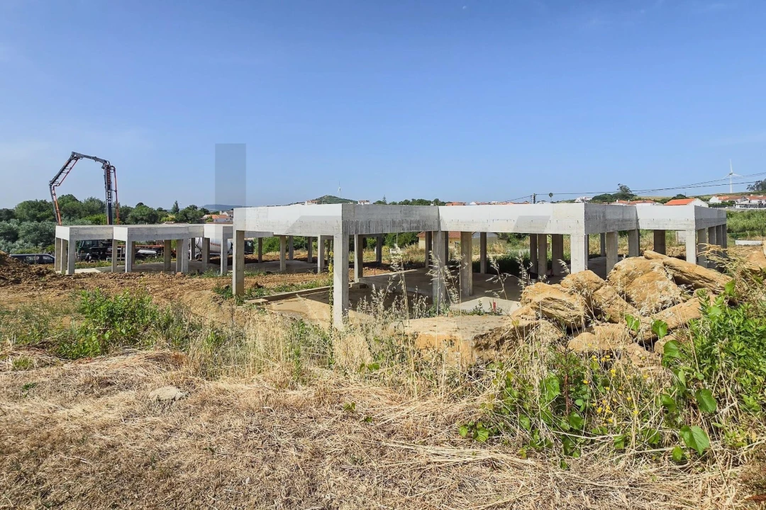 Moradia T3 para Venda em Santo Quintino Foto 22