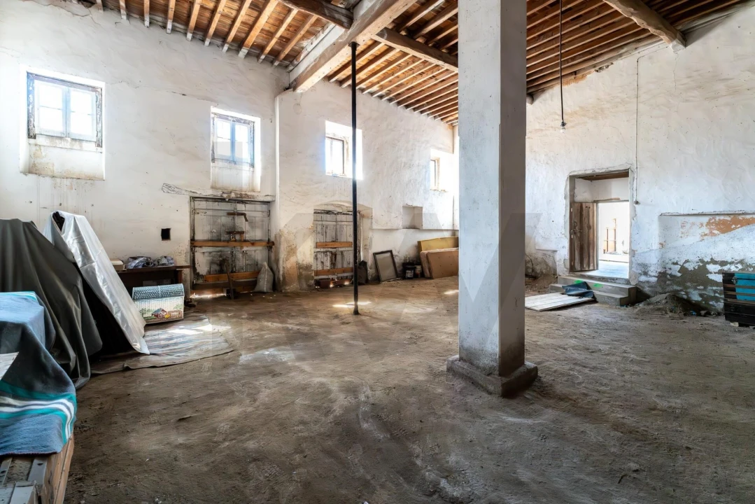 Moradia T5 para Venda em Santa Maria, São Pedro e Matacães Foto 11