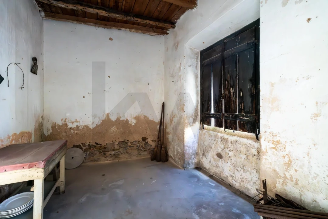 Moradia T5 para Venda em Santa Maria, São Pedro e Matacães Foto 13