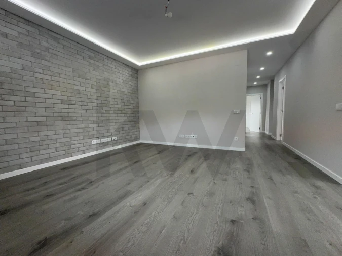 Apartamento T3 para Venda em Ramada e Caneças