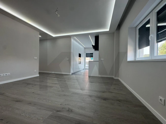 Apartamento T3 para Venda em Ramada e Caneças Foto 4