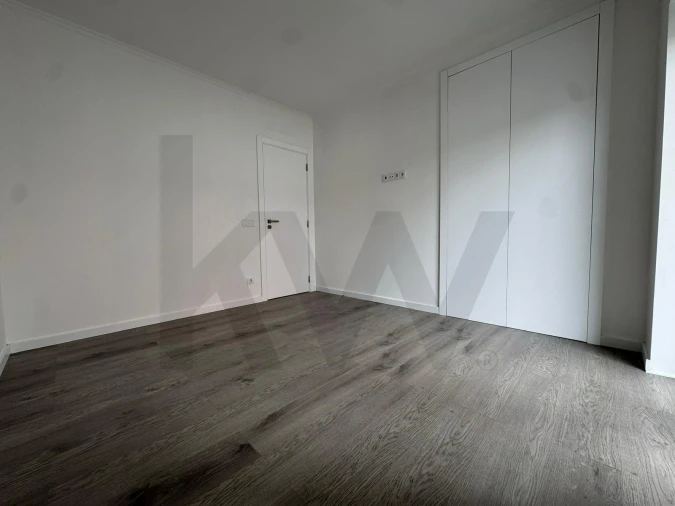 Apartamento T3 para Venda em Ramada e Caneças Foto 12