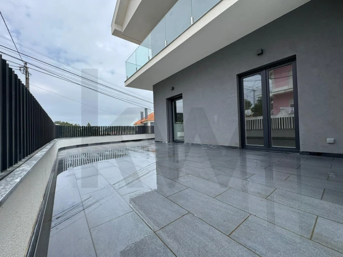 Apartamento T3 para Venda em Ramada e Caneças Foto 19