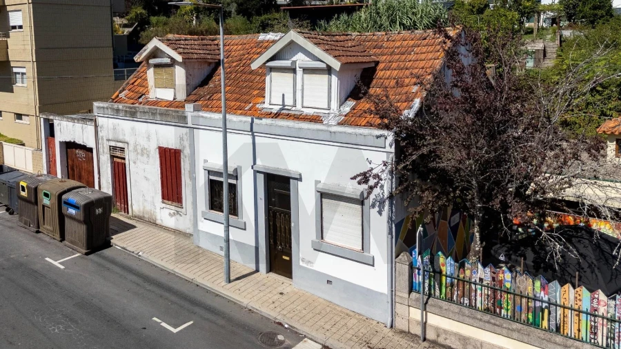 Moradia T4 para Venda em Campanhã