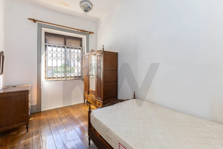 Moradia T4 para Venda em Campanhã Foto 11