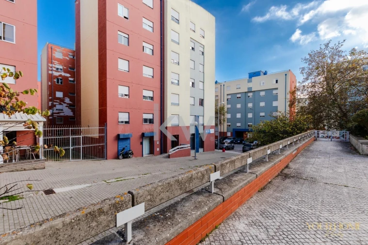 Apartamento T3 para Venda em Caparica e Trafaria Foto 20