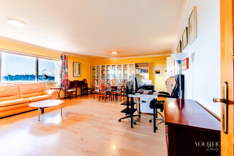 Apartamento T3 para Venda em Caparica e Trafaria Foto 3