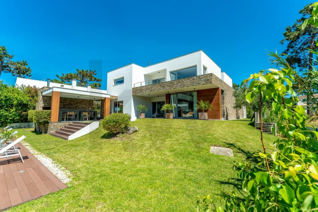 Moradia T5 para Venda em Charneca de Caparica e Sobreda Foto 4