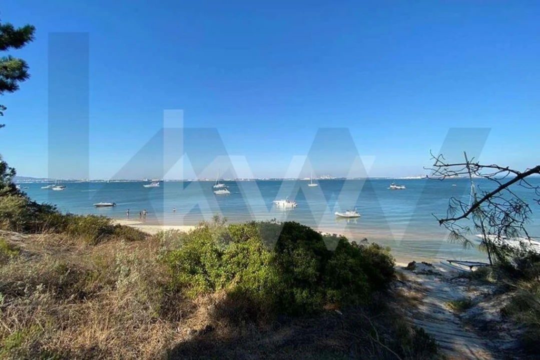 Moradia T5 para Venda em Carvalhal Foto 2