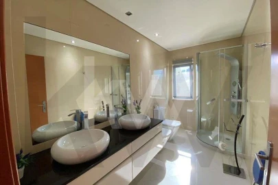 Moradia T5 para Venda em Carvalhal