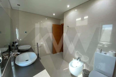 Moradia T5 para Venda em Carvalhal