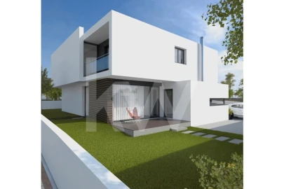 Moradia T4 para Venda em Corroios