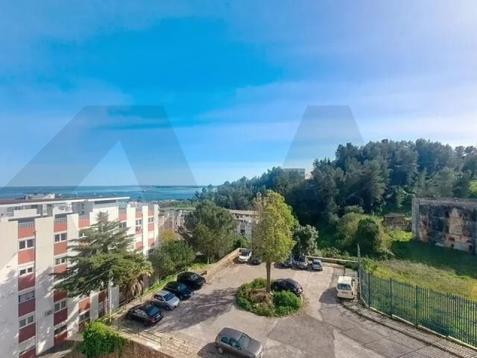 Apartamento T2 para Venda em União das Freguesias de Setúbal Foto 14