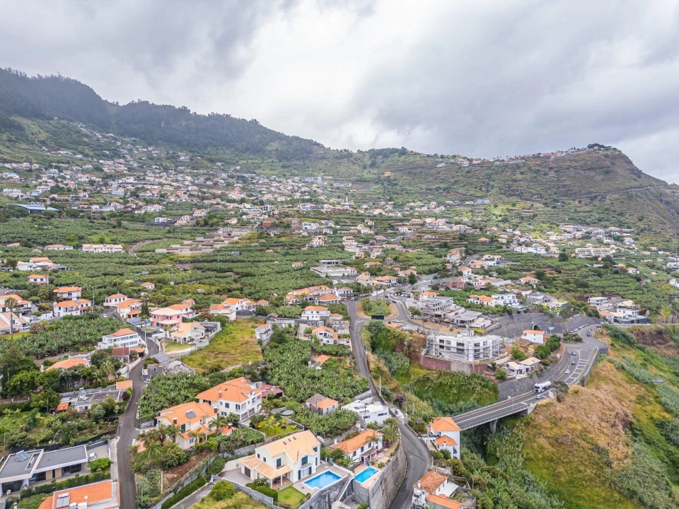 Terreno para Venda em Arco da Calheta Foto 27