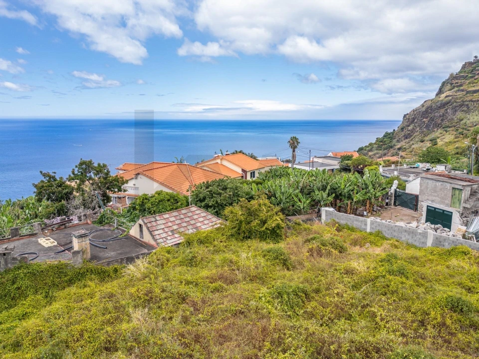 Terreno para Venda em Arco da Calheta Foto 32