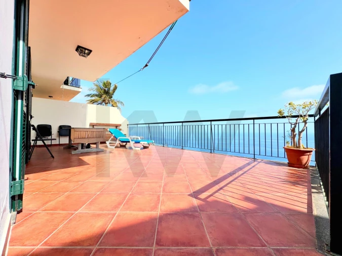 Moradia T3 para Venda em Camara de Lobos Foto 1