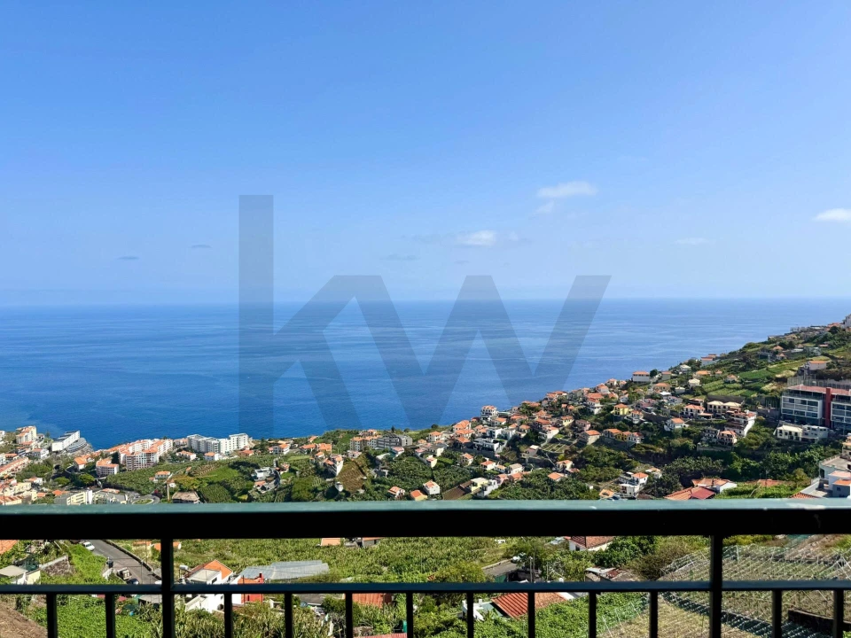 Moradia T3 para Venda em Camara de Lobos Foto 8