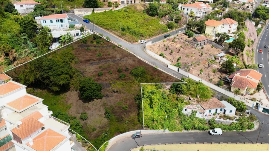 Terreno para Venda em Funchal (Santa Maria Maior)