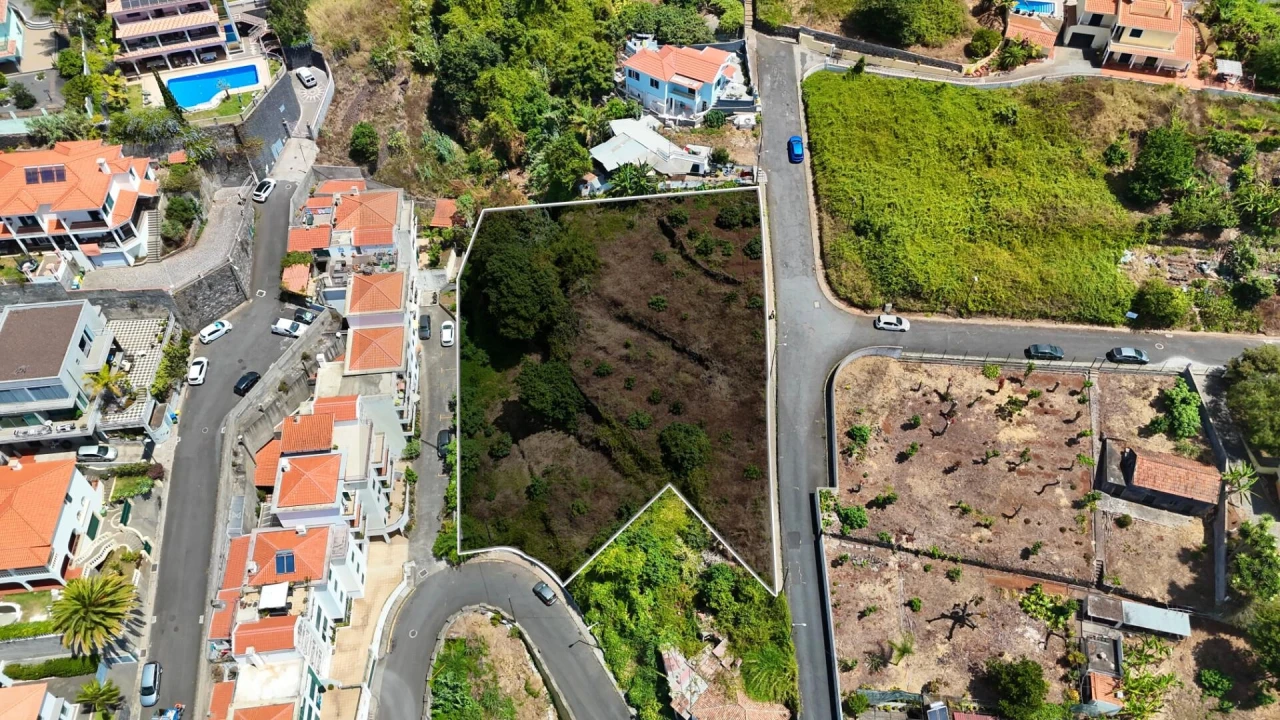 Terreno para Venda em Funchal (Santa Maria Maior) Foto 9