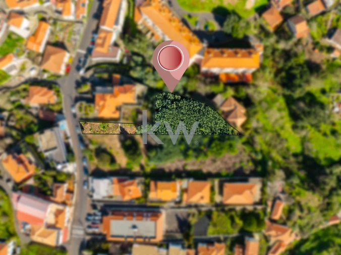 Terreno para Venda em Camacha Foto 1