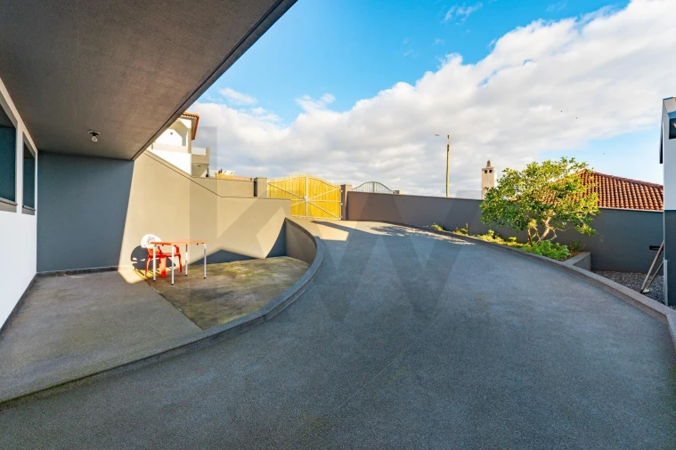 Moradia T3 para Venda em Porto Moniz Foto 35