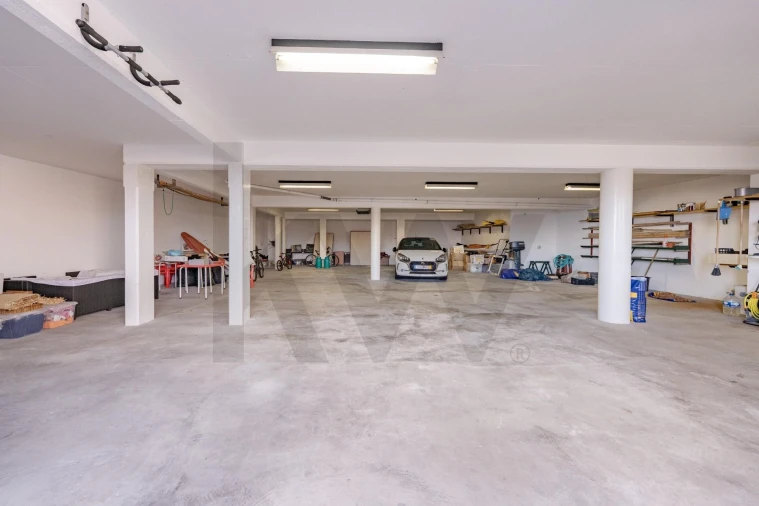 Moradia T3 para Venda em Porto Moniz Foto 38