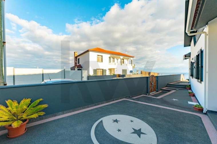 Moradia T3 para Venda em Porto Moniz Foto 34