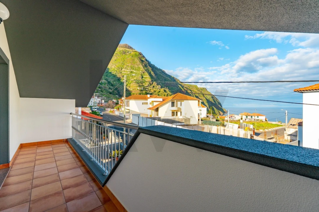 Moradia T3 para Venda em Porto Moniz Foto 19