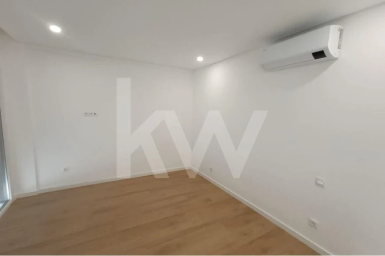 Moradia T3 para Venda em Caparica e Trafaria Foto 11