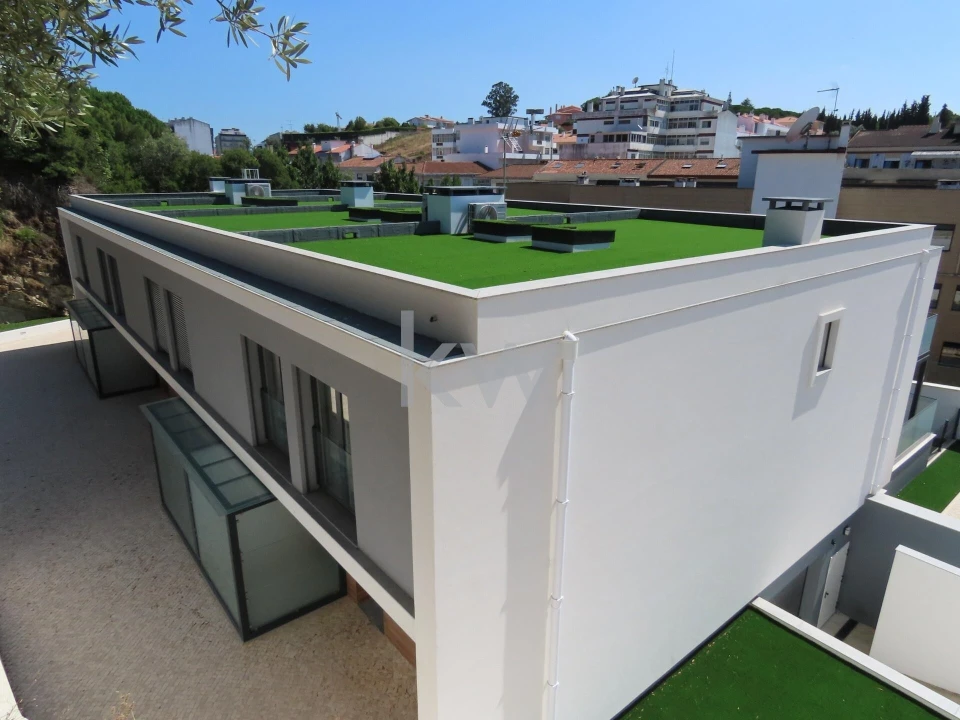 Moradia T4 para Venda em Leiria, Pousos, Barreira e Cortes Foto 17