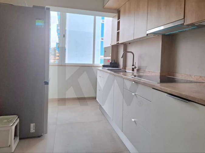 Apartamento T3 para Arrendamento em Costa da Caparica Foto 20