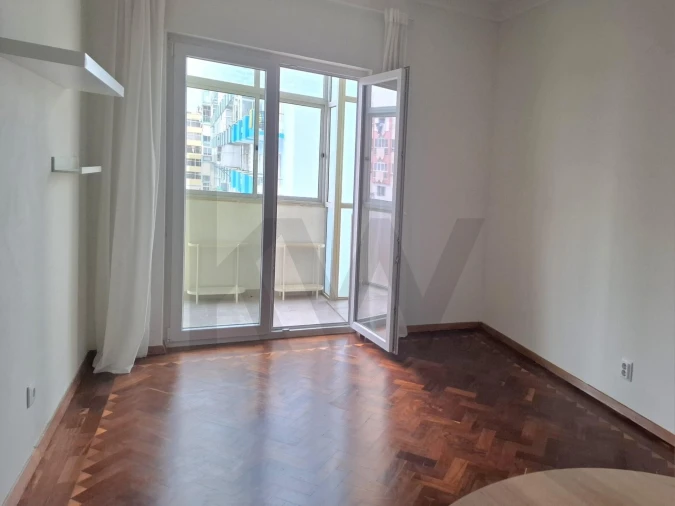 Apartamento T3 para Arrendamento em Costa da Caparica Foto 17