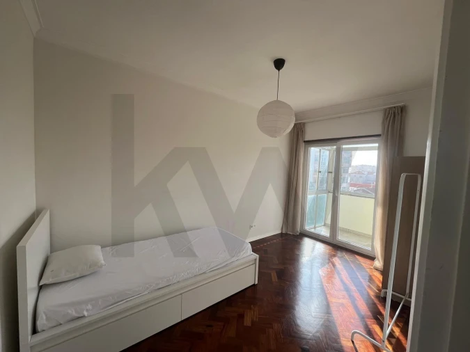 Apartamento T3 para Arrendamento em Costa da Caparica Foto 10