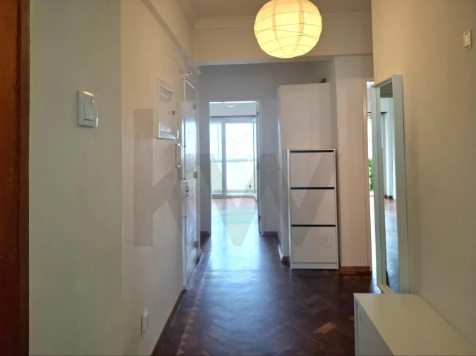 Apartamento T3 para Arrendamento em Costa da Caparica Foto 4