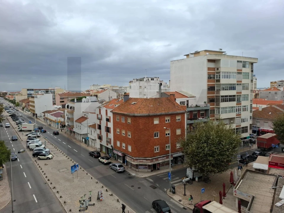 Apartamento T3 para Arrendamento em Costa da Caparica Foto 25