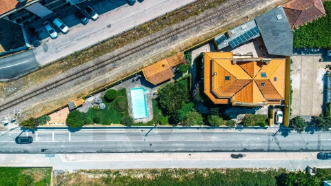 Moradia T9 para Venda em Esgueira