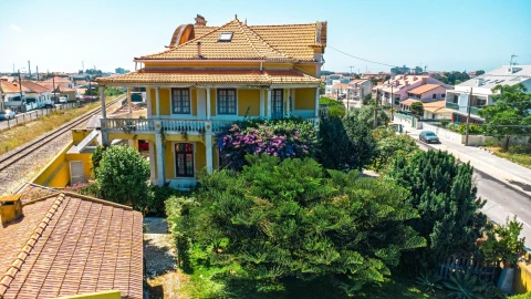 Moradia T9 para Venda em Esgueira