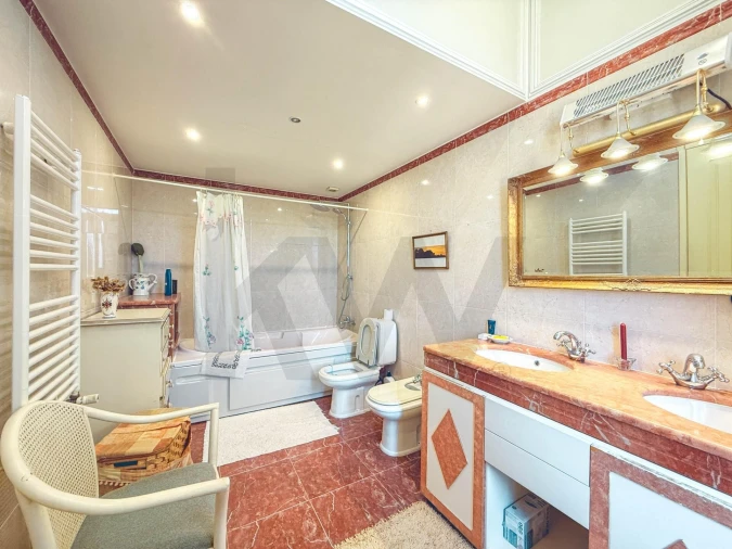 Moradia T9 para Venda em Esgueira Foto 48