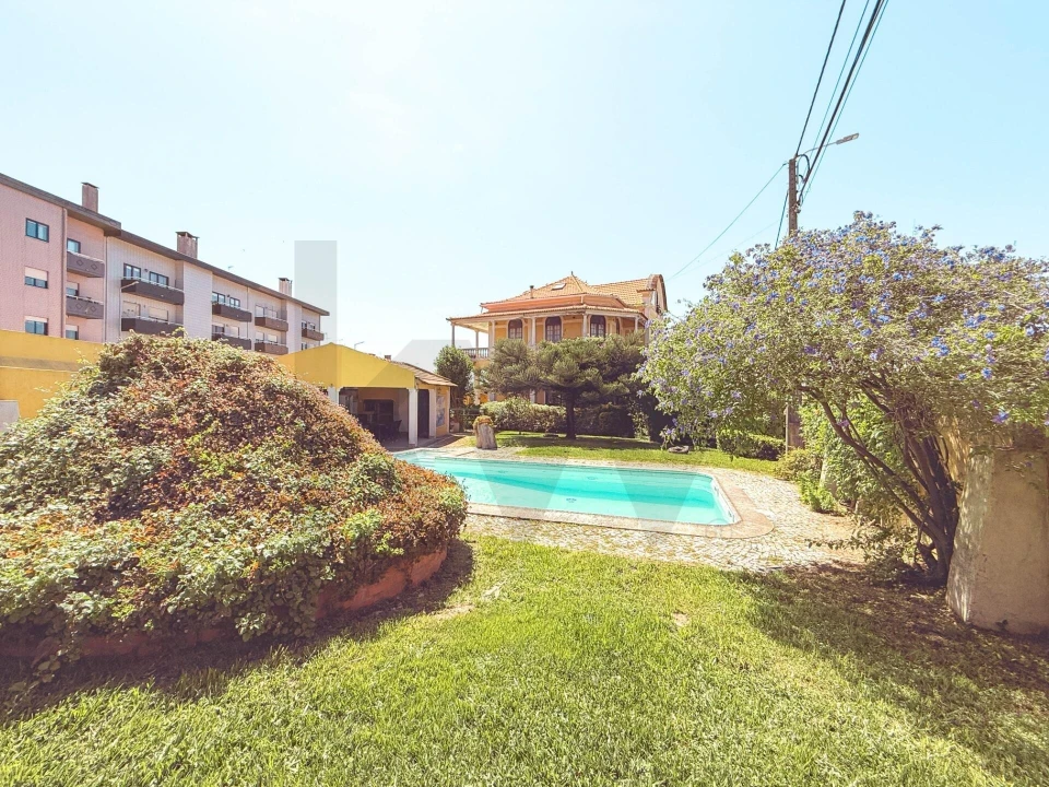 Moradia T9 para Venda em Esgueira Foto 93