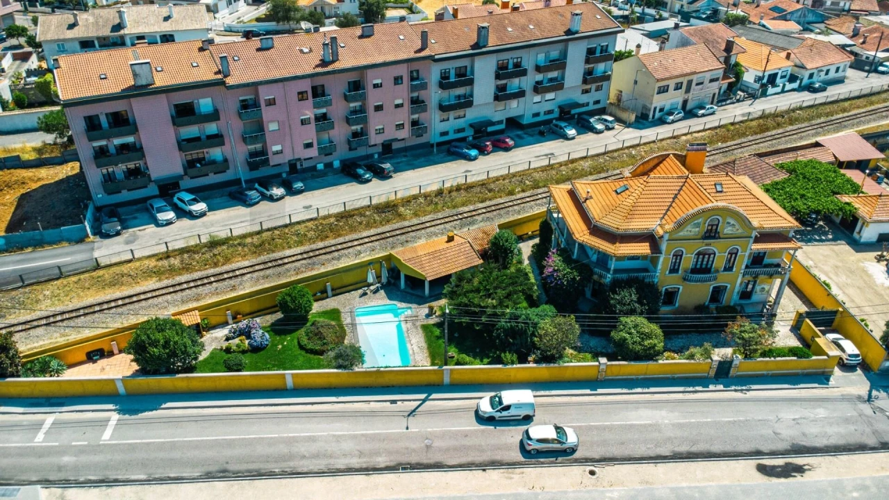 Moradia T9 para Venda em Esgueira Foto 103