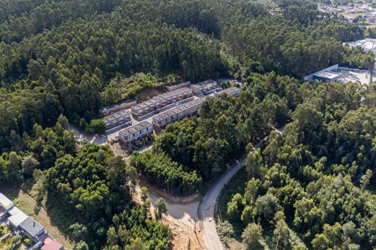 Terreno para Venda em Nogueira da Regedoura Foto 7