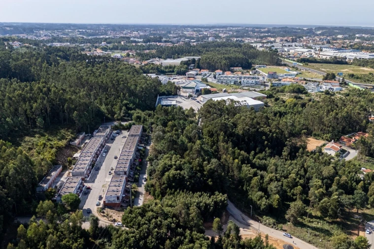 Terreno para Venda em Nogueira da Regedoura Foto 8