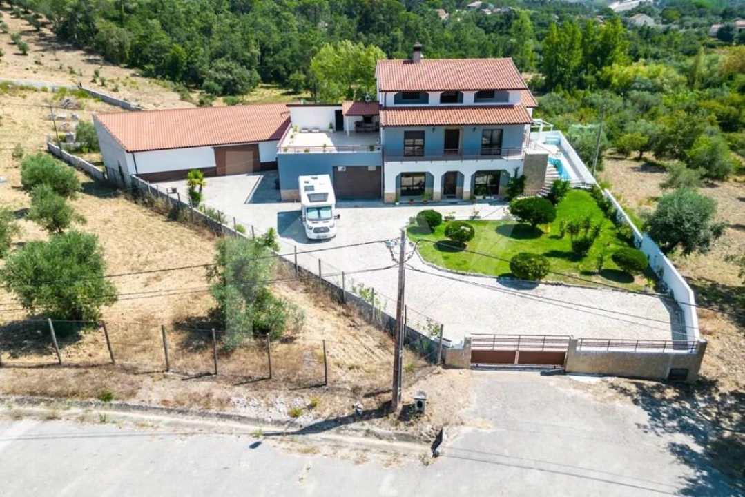 Moradia T3 para Venda em Soure Foto 63