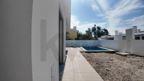 Moradia T4 para Venda em Azeitão (São Lourenço e São Simão)