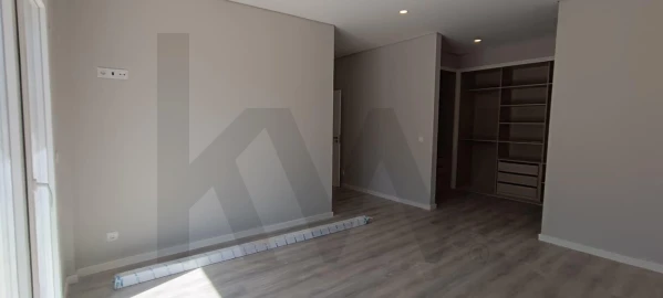 Moradia T4 para Venda em Azeitão (São Lourenço e São Simão)
