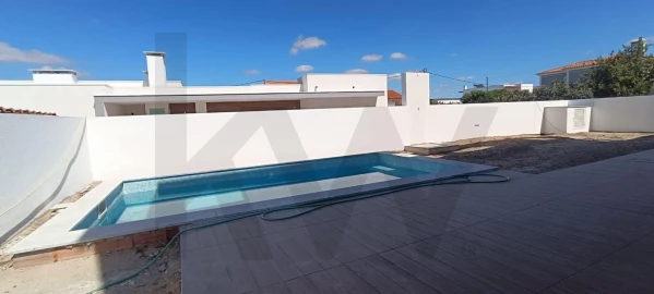 Moradia T4 para Venda em Azeitão (São Lourenço e São Simão)