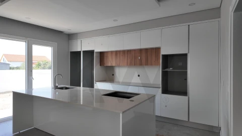 Moradia T4 para Venda em Azeitão (São Lourenço e São Simão)